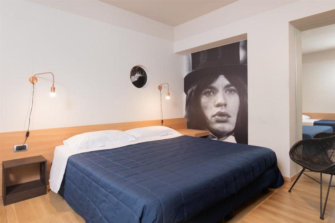 Garda Hotel มอนติเคียรี ภายนอก รูปภาพ